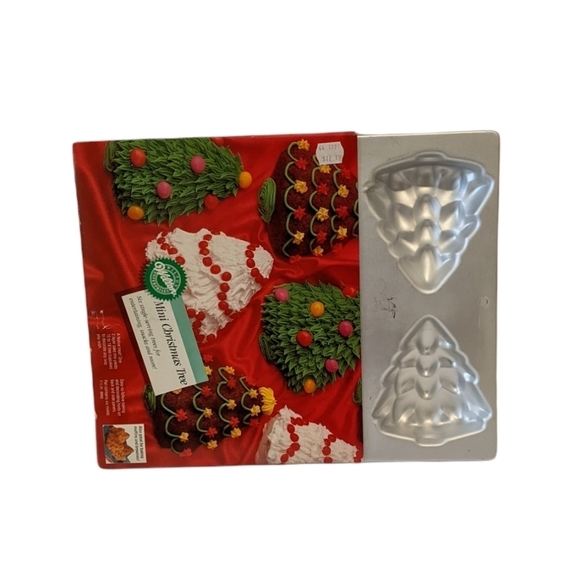 Wilton Kitchen Vintage Wilton Mini Christmas Tree Cake Pan Poshmark